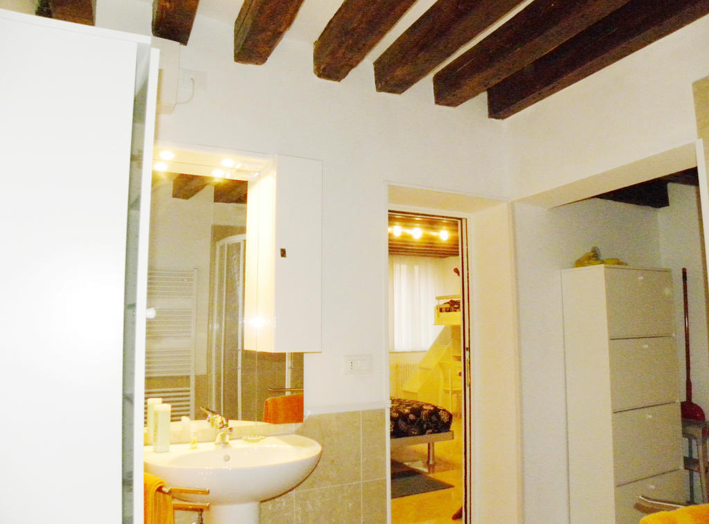 La Coccola Apartment Венеция Стая снимка