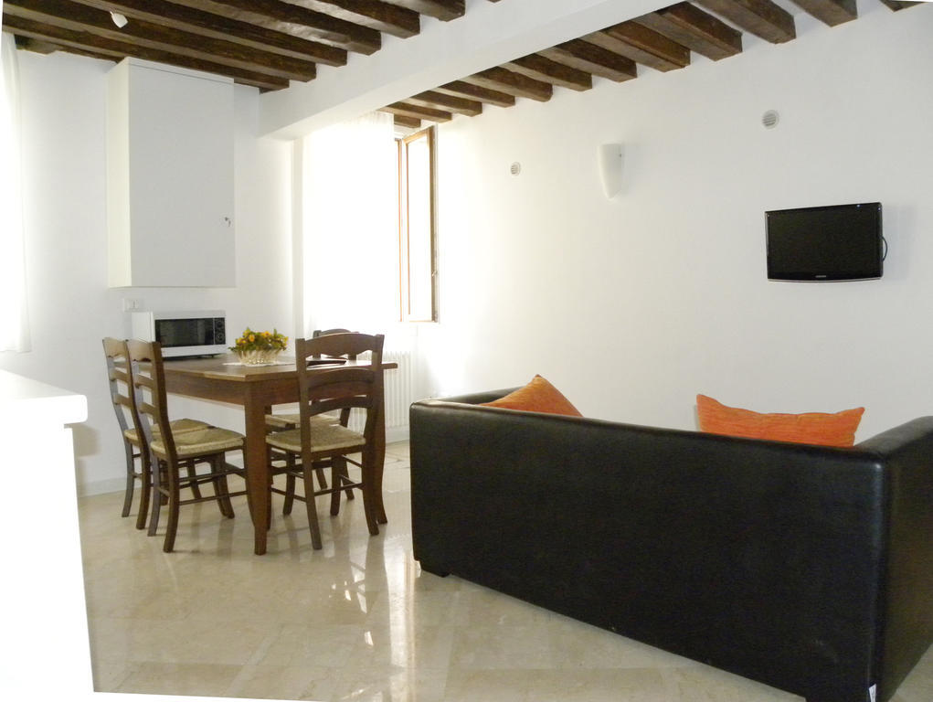 La Coccola Apartment Венеция Стая снимка