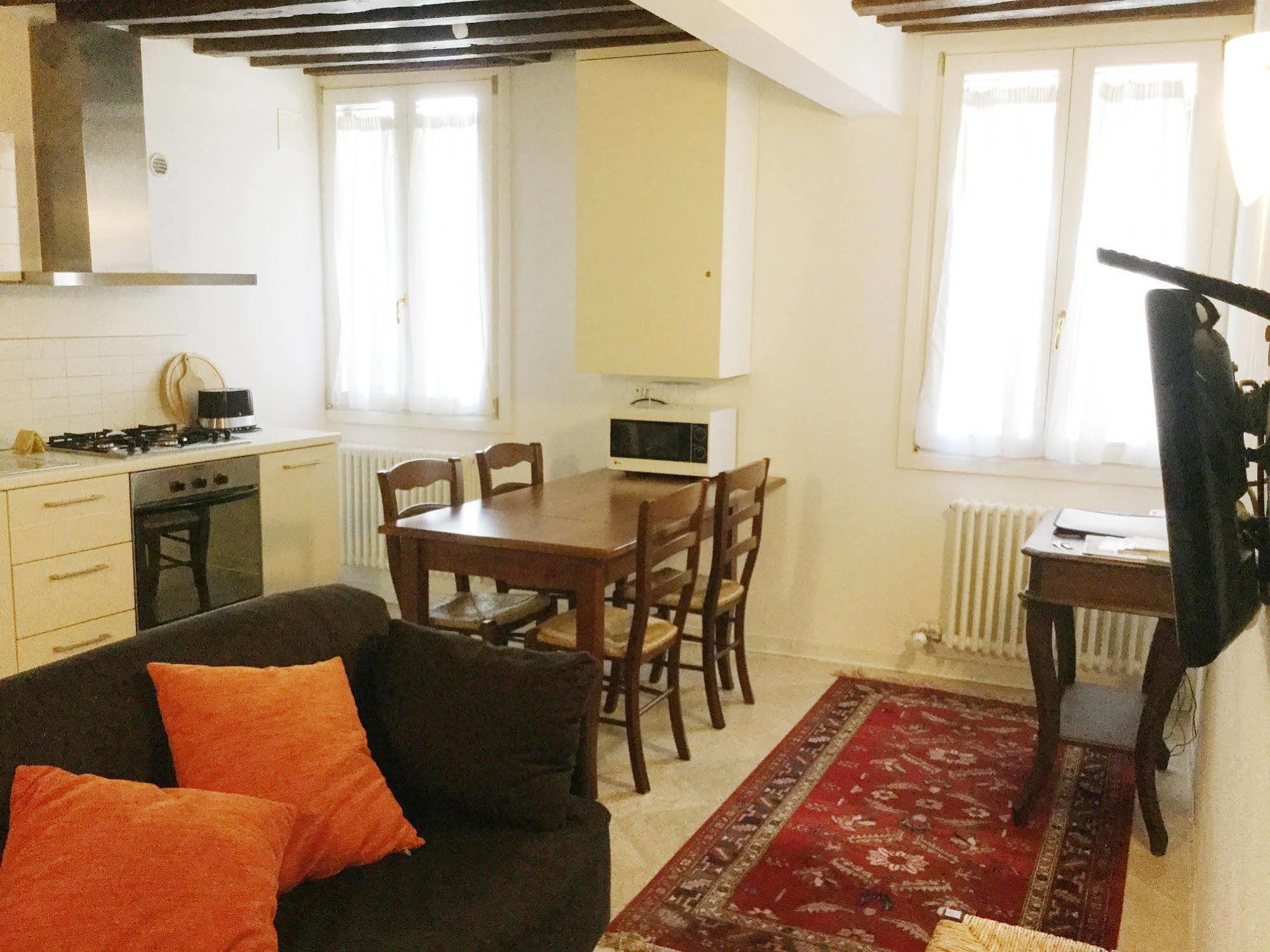 La Coccola Apartment Венеция Екстериор снимка