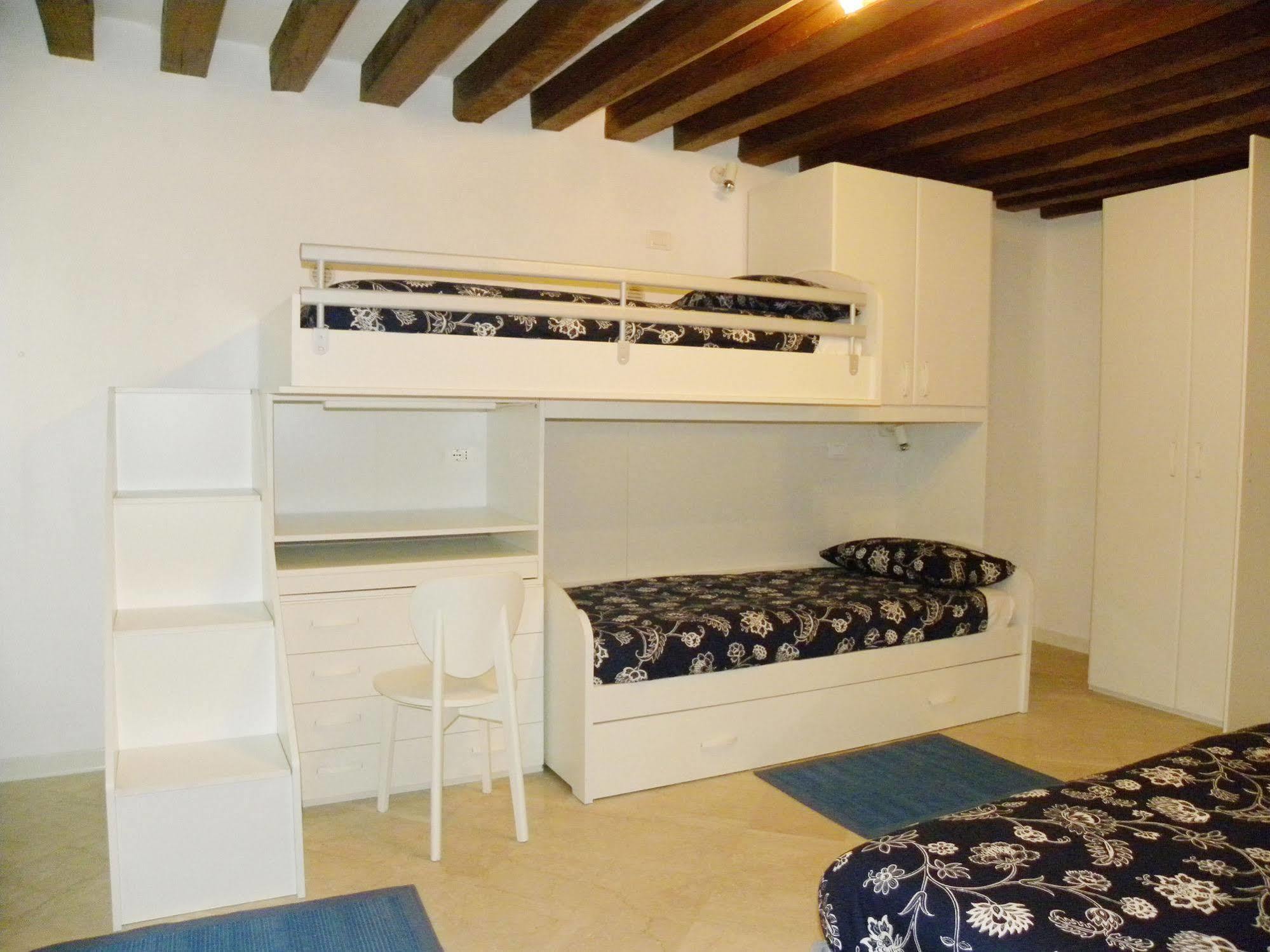 La Coccola Apartment Венеция Екстериор снимка
