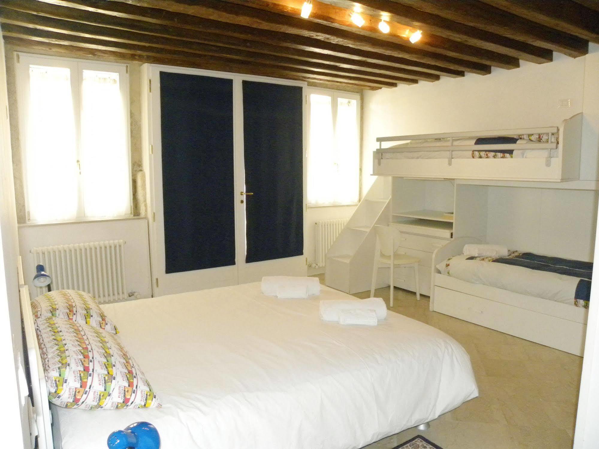 La Coccola Apartment Венеция Екстериор снимка