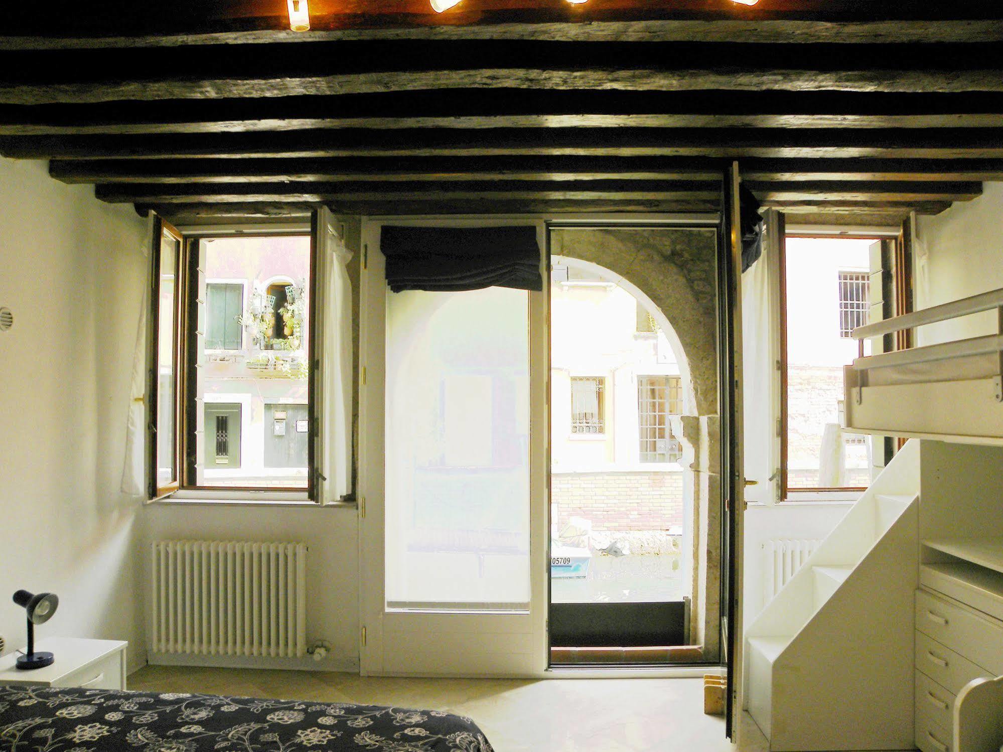 La Coccola Apartment Венеция Екстериор снимка