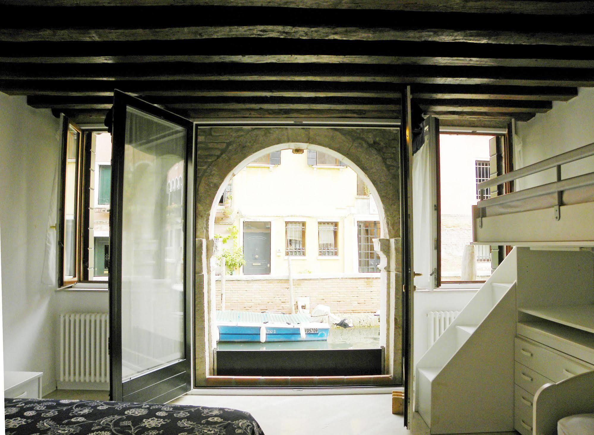 La Coccola Apartment Венеция Екстериор снимка