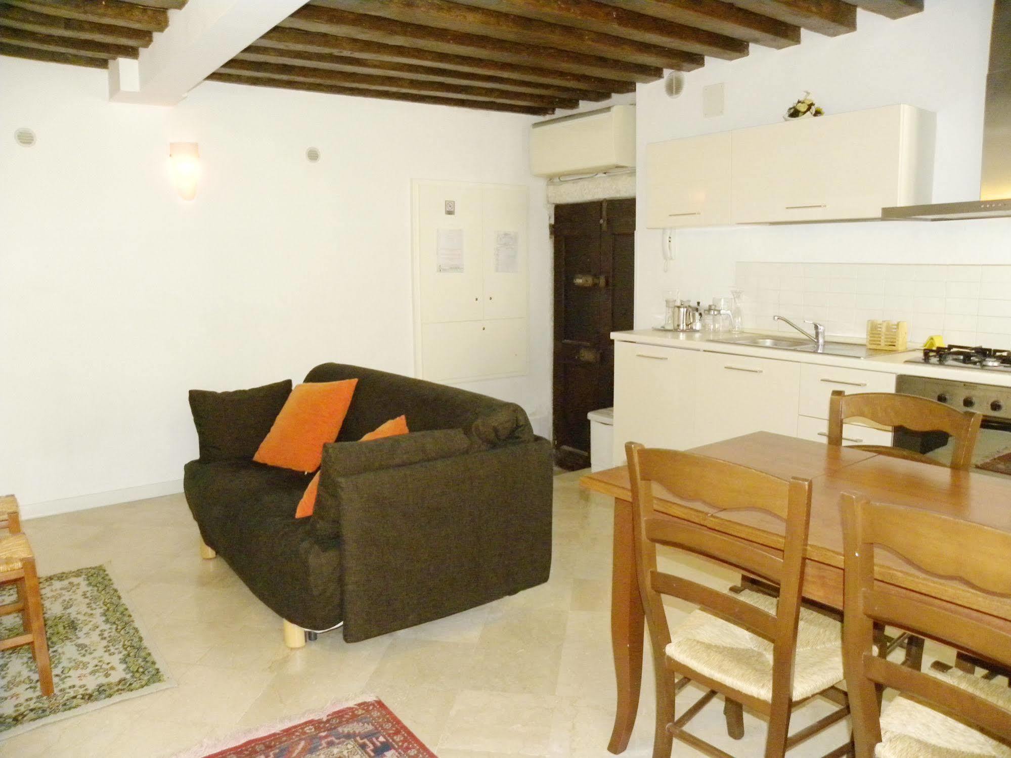 La Coccola Apartment Венеция Екстериор снимка