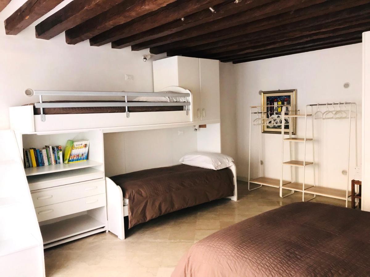 La Coccola Apartment Венеция Екстериор снимка